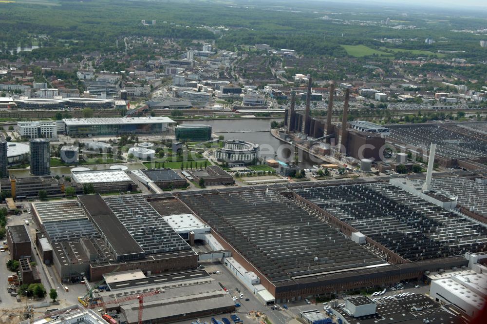 Aerial image Wolfsburg - Blick auf das VW - Werksgelände der Volkswagen - Werke in Wolfsburg. Die Volkswagen AG, abgekürzt VW AG, mit Sitz in Wolfsburg, ist die Muttergesellschaft des Volkswagen-Konzerns und der größte Automobilhersteller Europas. View of the VW - Volkswagen factory premises - Works in Wolfsburg. Volkswagen AG, abbreviated VW AG, headquartered in Wolfsburg, is the parent company of the Volkswagen group and the largest car manufacturer in Europe.