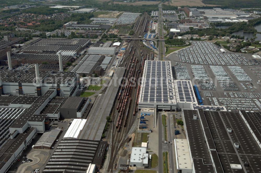 Wolfsburg from above - Blick auf das VW - Werksgelände der Volkswagen - Werke in Wolfsburg. Die Volkswagen AG, abgekürzt VW AG, mit Sitz in Wolfsburg, ist die Muttergesellschaft des Volkswagen-Konzerns und der größte Automobilhersteller Europas. View of the VW - Volkswagen factory premises - Works in Wolfsburg. Volkswagen AG, abbreviated VW AG, headquartered in Wolfsburg, is the parent company of the Volkswagen group and the largest car manufacturer in Europe.