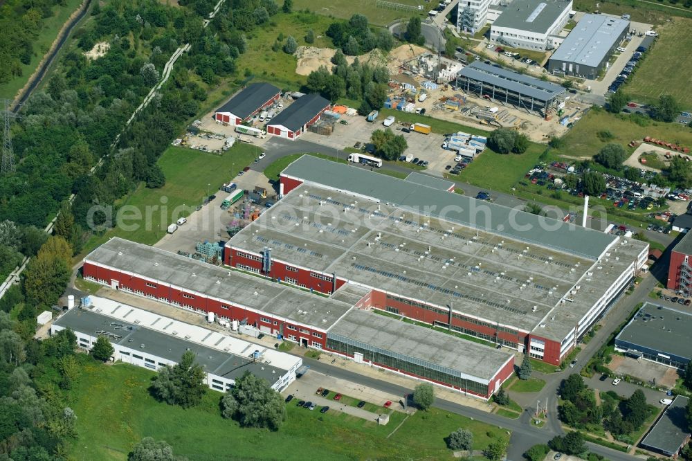 Berlin from the bird's eye view: Building and production halls on the premises of Walter Automobiltechnik GmbH in the district Marzahn-Hellersdorf in Berlin, Germany