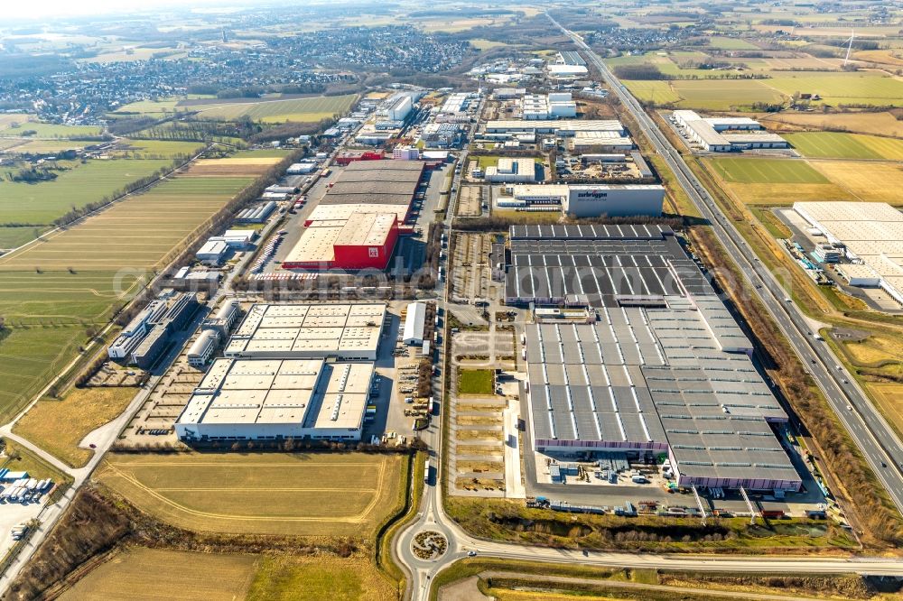 Bönen from above - Building and production halls on the premises of Welser Profile Deutschland GmbH on Edisonstrasse in Boenen in the state North Rhine-Westphalia, Germany