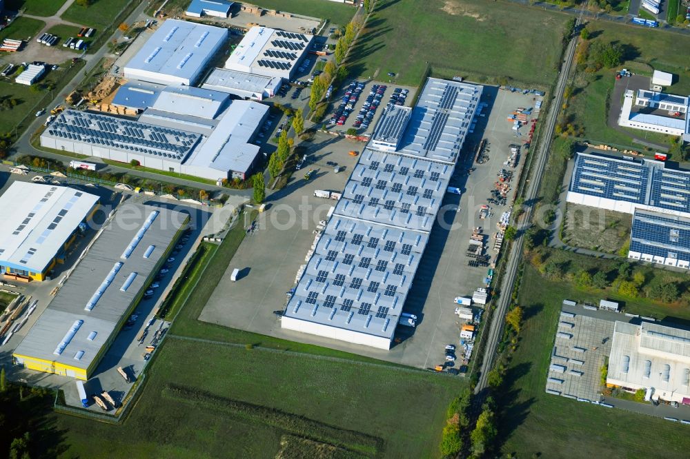 Burg from the bird's eye view: Building and production halls on the premises of WIEDEMANN on Pappelweg in Burg in the state Saxony-Anhalt, Germany