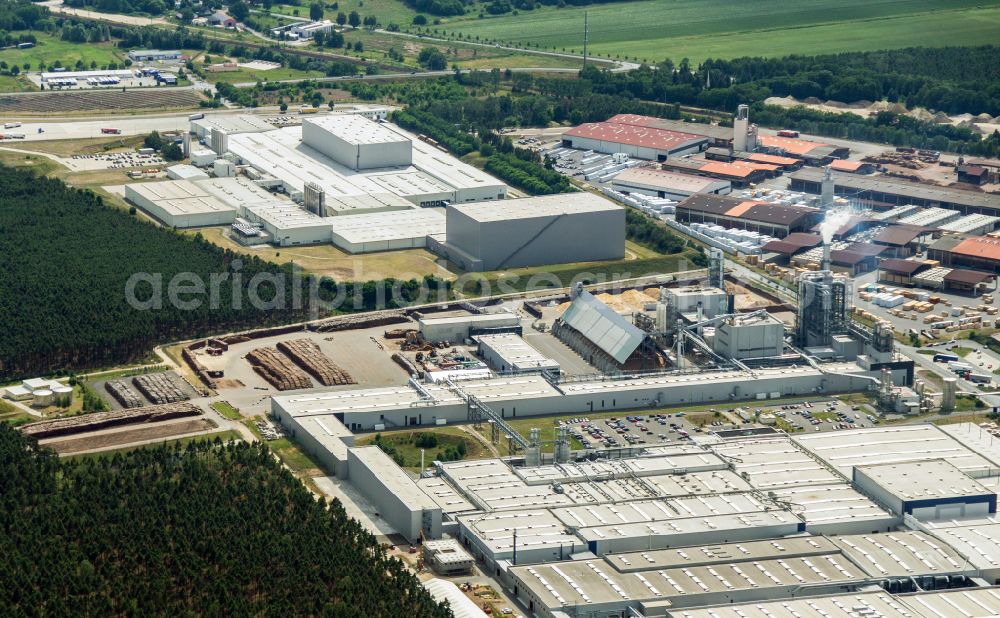 Aerial photograph Baruth/Mark - Buildings and production halls on the factory premises for wood processing of Binder Beteiligungs AG in Baruth/Mark in the state of Brandenburg, Germany