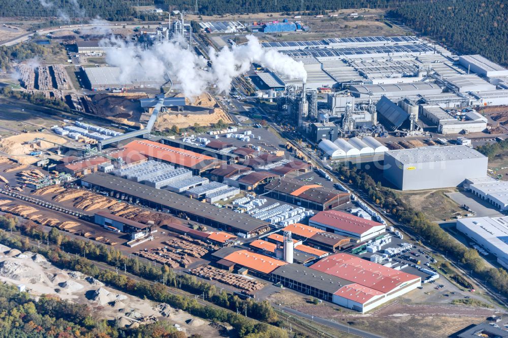 Aerial image Baruth/Mark - Buildings and production halls on the factory premises for wood processing of Binder Beteiligungs AG in Baruth/Mark in the state of Brandenburg, Germany