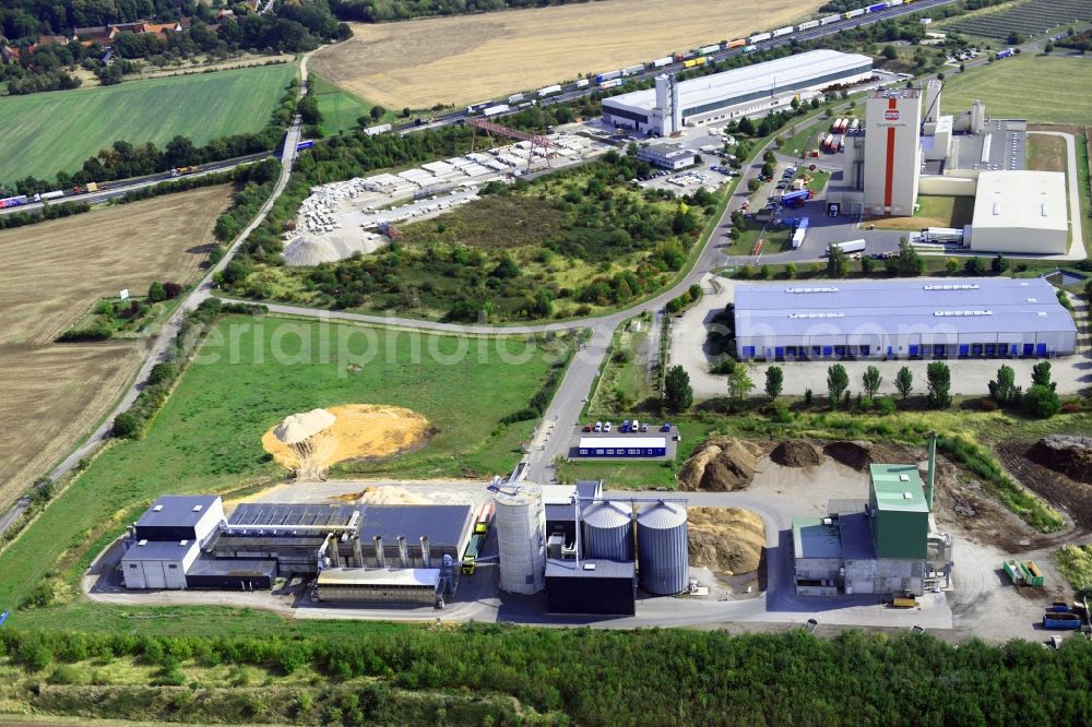 Heidegrund from the bird's eye view: Buildings and production halls on the factory premises of the pellet production plant along the Muehlenstrasse in the district Weickelsdorf in Heidegrund in the state Saxony-Anhalt, Germany