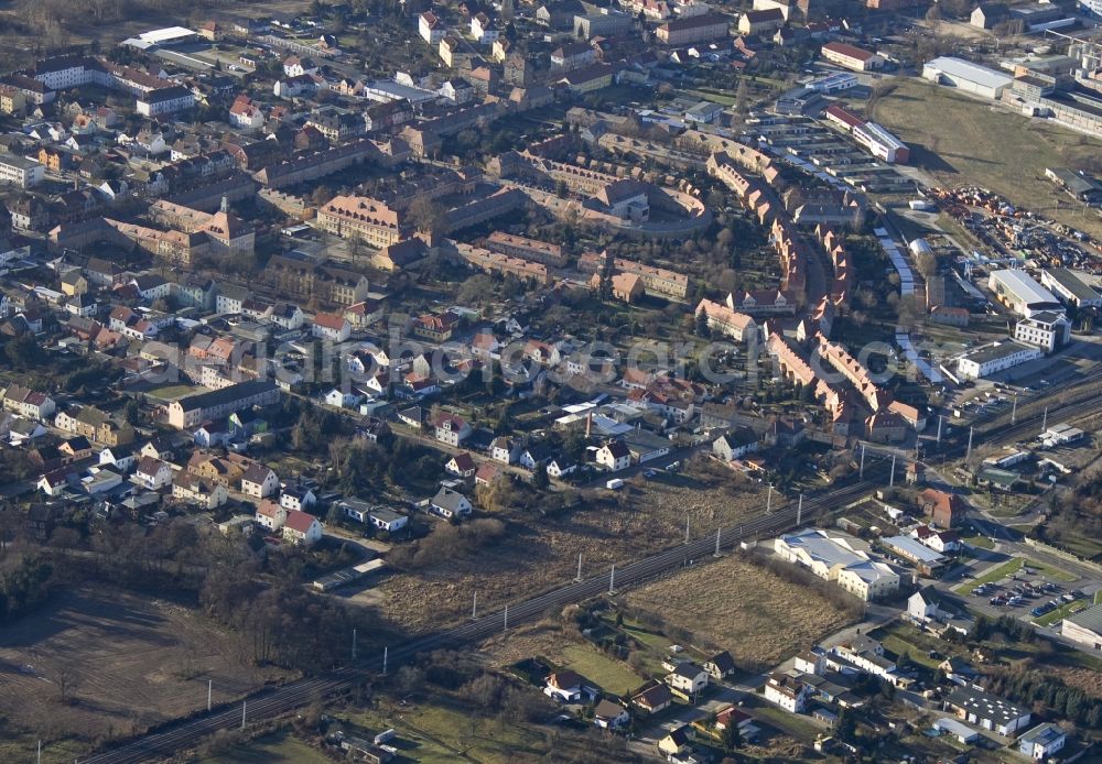 Aerial photograph Wittenberg Ortsteil Piesteritz - The Piesteritzer employee housing is the largest car-free housing development in Germany. From 1916 to 1919, the garden city was built to plans by Paul Schmitthenner and Otto Rudolf Salvisberg for about 2000 employees of the adjacent nitrogen plant. It was recorded in 1986 in the list of monuments of the GDR and has since become a historical monument