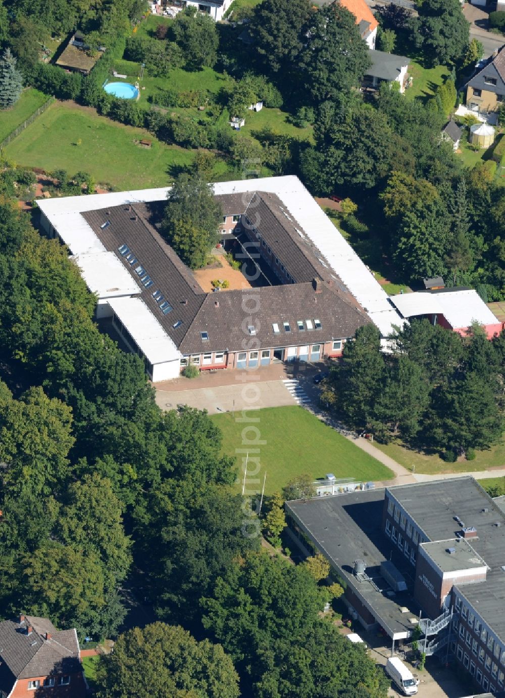 Aerial image Kiel - Workshop of the Stiftung Drachensee foundation in the Hassee part of Kiel in the state Schleswig-Holstein. The foundation offers living spaces and work places for disabled people