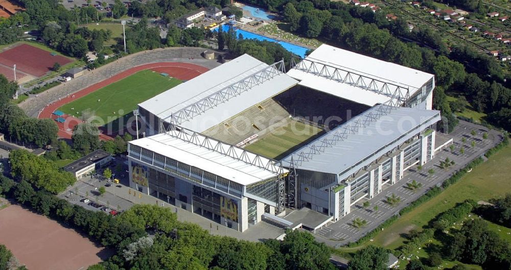 Aerial image Dortmund - Blick auf das Westfalenstadion und das Stadion Rote Erde.