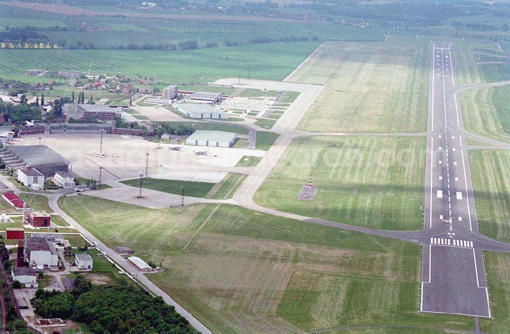 Aerial photograph Berlin Schönefeld - 20.05.95 Westgelände Diepensee / Flughafen SXF Schönefeld