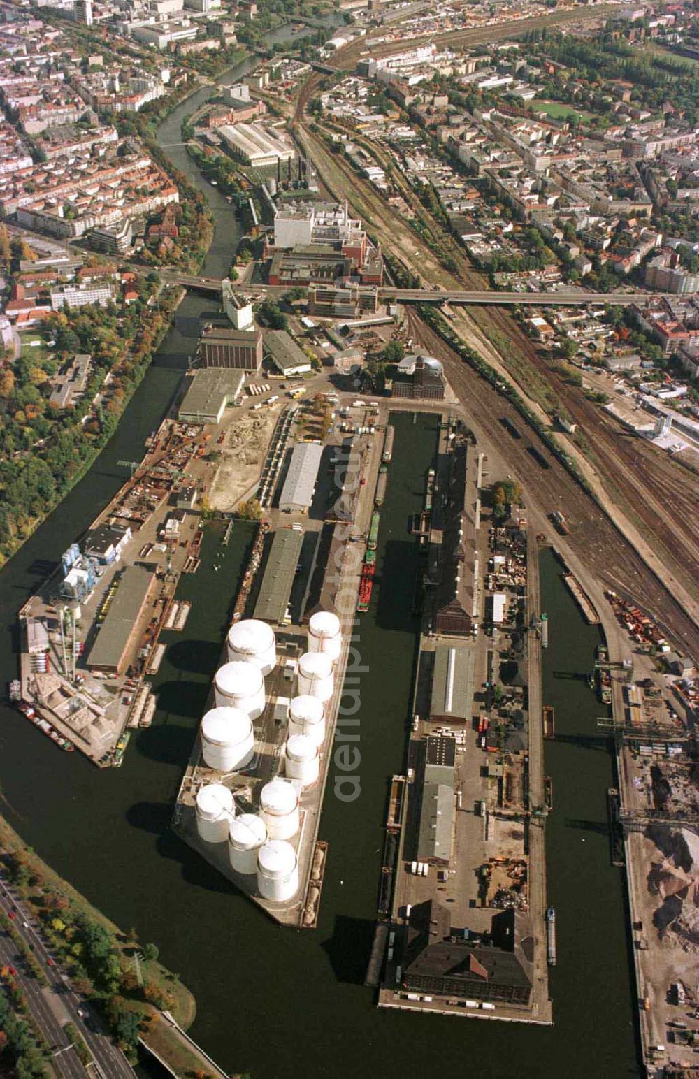 Berlin from the bird's eye view: Westhafen