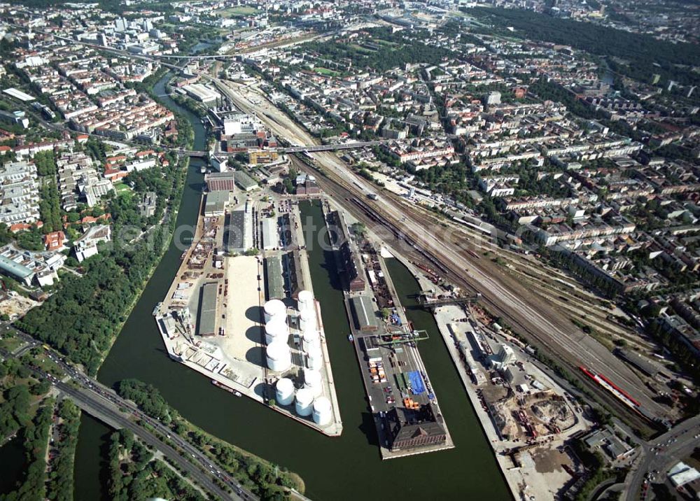 Aerial photograph Berlin - Westhafen der BEHALA in Berlin