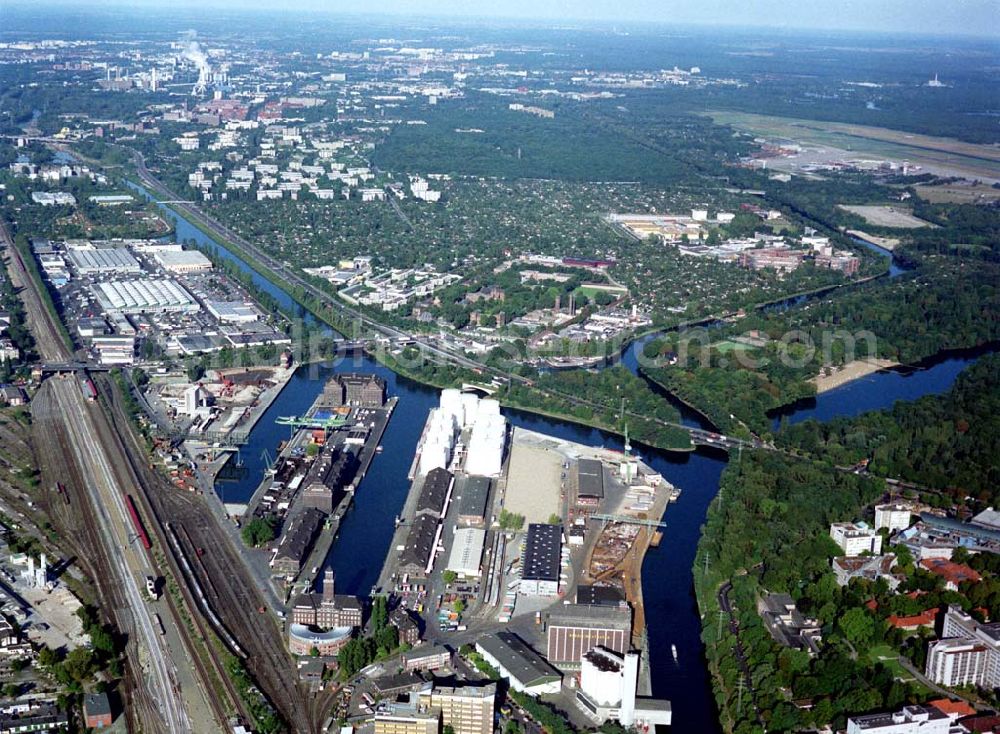 Aerial photograph Berlin - Westhafen der BEHALA in Berlin