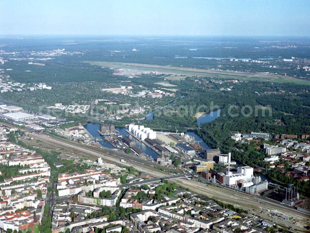 Berlin from above - Westhafen der BEHALA in Berlin