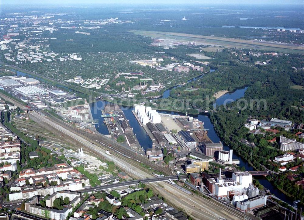 Aerial image Berlin - Westhafen der BEHALA in Berlin