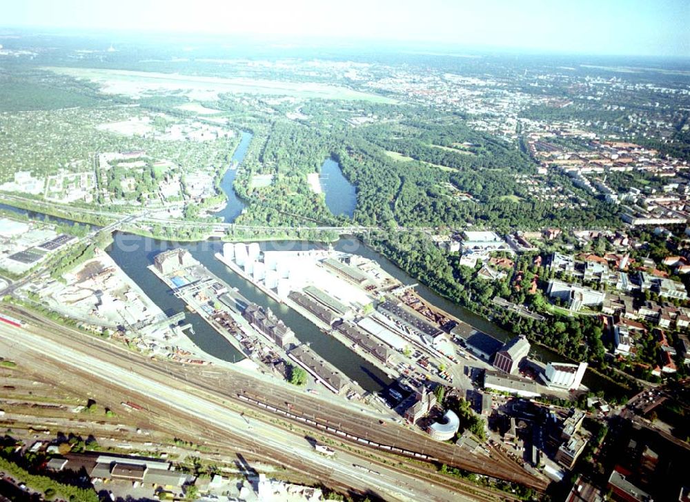 Berlin from above - Westhafen der BEHALA in Berlin