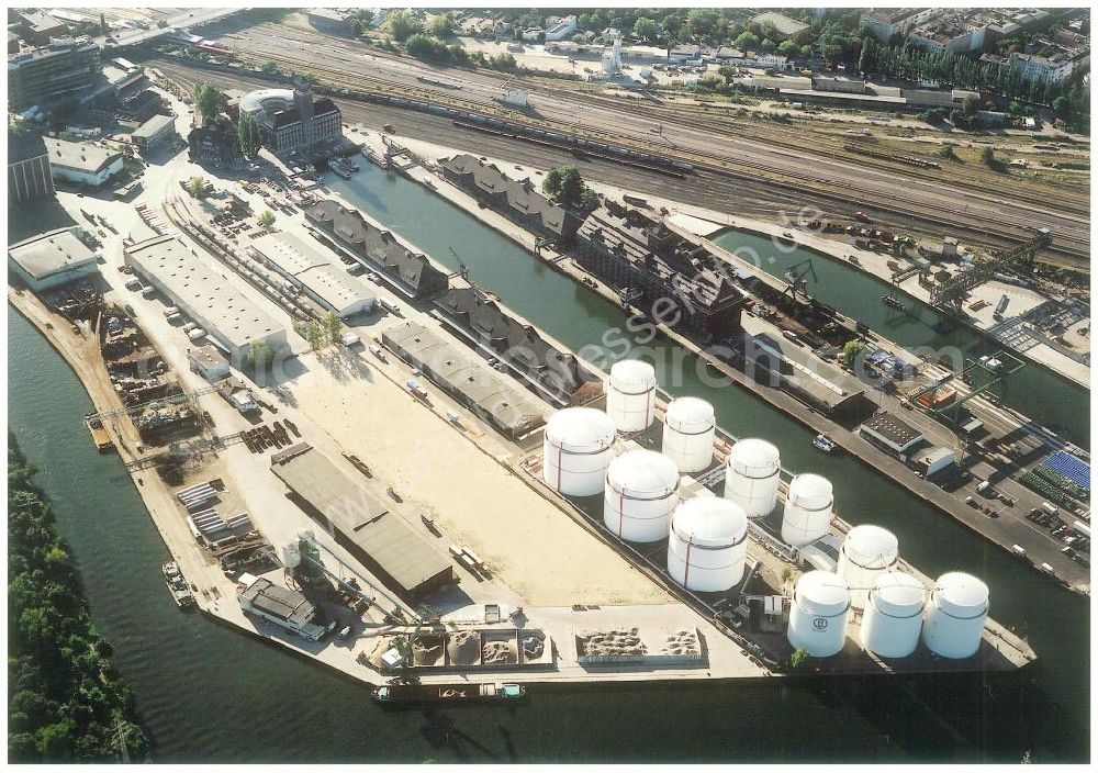 Aerial photograph Berlin - Westhafen der BEHALA in Berlin