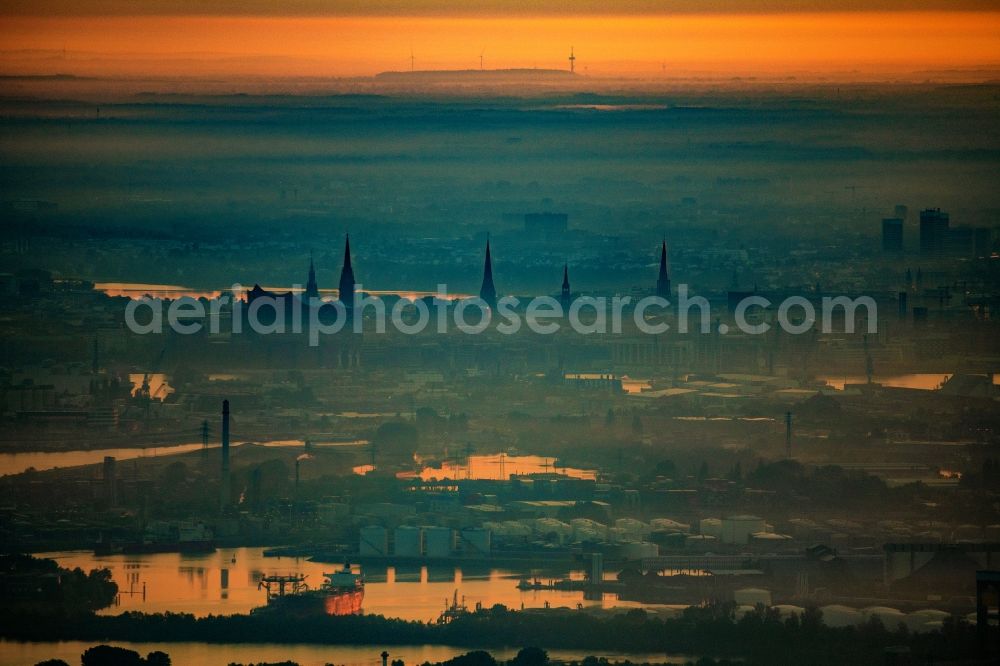 Hamburg from the bird's eye view: Weather with layered fog cover in Hamburg, Germany