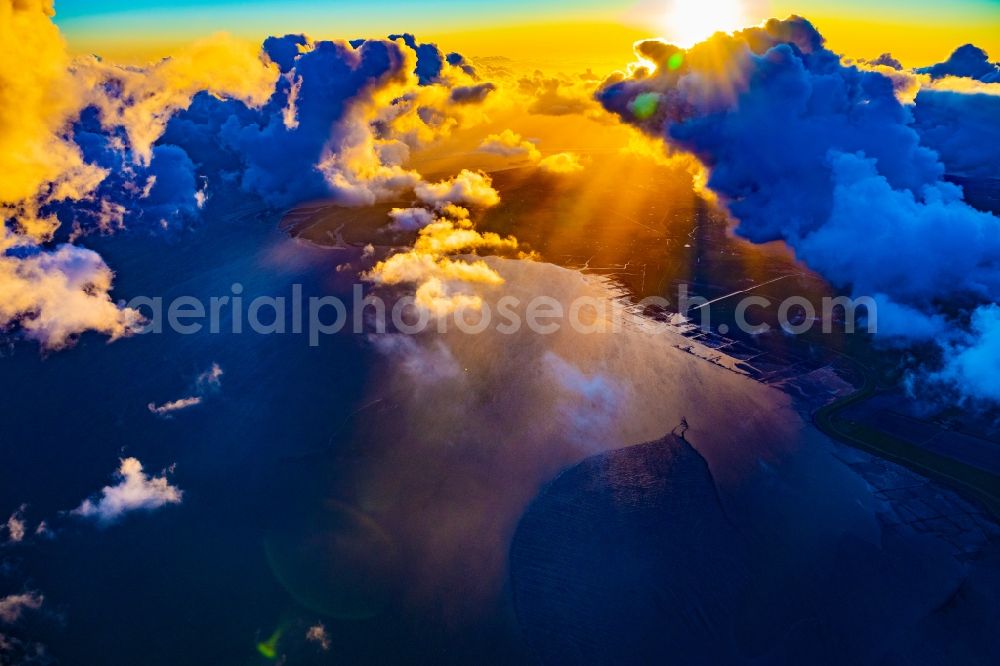 Aerial image Sankt Peter-Ording - Weather situation with cloud formation and light reflections at sunset in Sankt Peter-Ording in the state Schleswig-Holstein, Germany