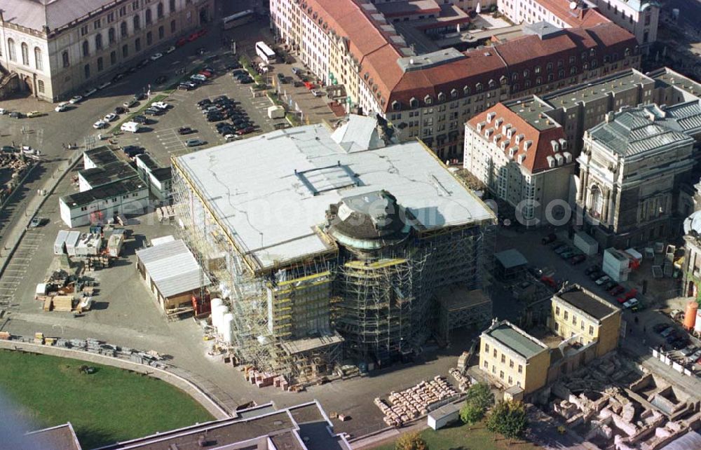 Aerial photograph Dresden - Wiederaufbau der Frauenkirche in der Dresdner Altstadt