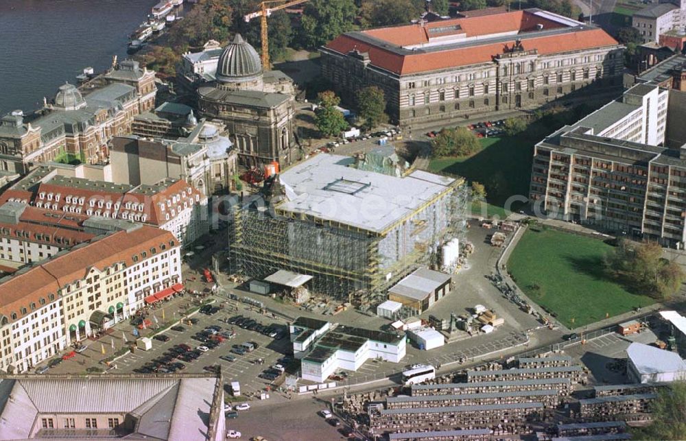 Aerial photograph Dresden - Wiederaufbau der Frauenkirche in der Dresdner Altstadt