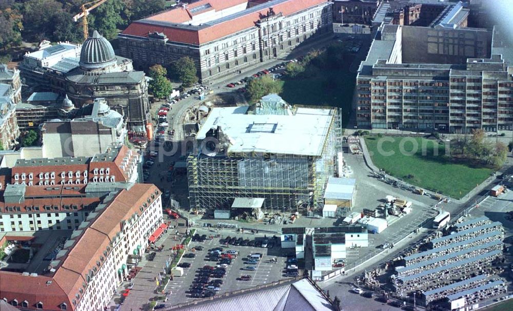 Aerial image Dresden - Wiederaufbau der Frauenkirche in der Dresdner Altstadt