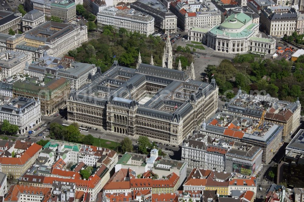 Aerial photograph Wien - The neo-Gothic Vienna City Hall at the City Hall Park in the inner city district in Austria