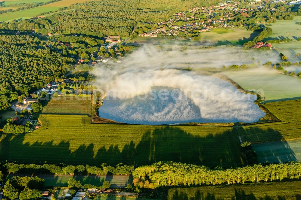 Aerial photograph Buxtehude - Village on the lake bank areas in Buxtehude in the state Lower Saxony, Germany