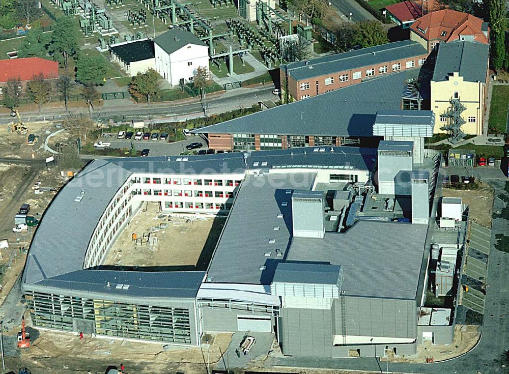 Aerial photograph Wildau / Brandenburg - 27.10.2003 Wildau, Technologiezentrum für Luft-und Raumfahrttechnik, Wildau südlicher Berliner Ring an der A10 Architekten: Gewers Kühn und Kühn Gesellschaft von Architekten mbH Carnotstraße 7, 10587 Berlin, Tel: 030 - 28 30 82 0,Fax: 030 - 28 30 82 53 Email: info@gewers-kuehn-kuehn.de