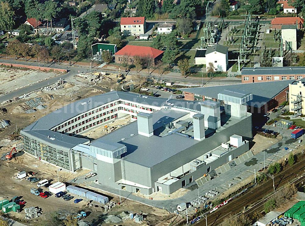  Wildau / Brandenburg from the bird's eye view: 27.10.2003 Wildau, Technologiezentrum für Luft-und Raumfahrttechnik, Wildau südlicher Berliner Ring an der A10 Architekten: Gewers Kühn und Kühn Gesellschaft von Architekten mbH Carnotstraße 7, 10587 Berlin, Tel: 030 - 28 30 82 0,Fax: 030 - 28 30 82 53 Email: info@gewers-kuehn-kuehn.de