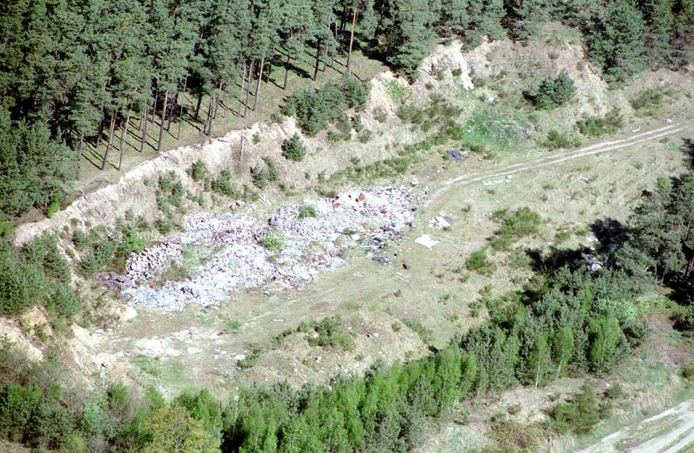 Aerial image Glindow/Brandenburg - Wilde Waldmüllkippe. Datum: 05.05.03