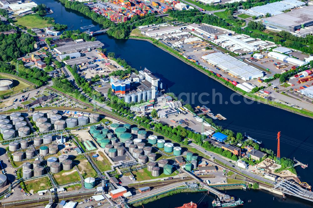 Aerial image Hamburg - Wilhelmsburg industry and residential area Reiherstieg in Hamburg, Germany