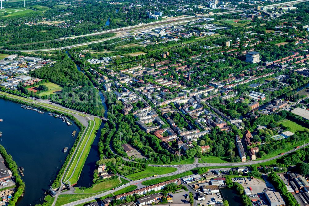 Hamburg from above - Wilhelmsburg residential area Reiherstieg in Hamburg, Germany