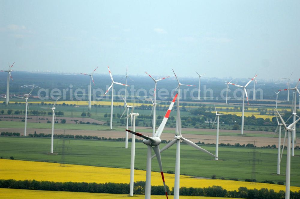 Aerial image Schwanebeck bei Nauen - Blick auf die Windenergieanlagen bei Schwanebeck. Look at the wind turbines at Schwanebeck.