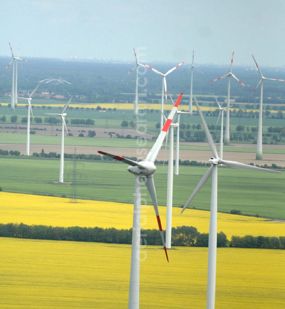 Aerial image Schwanebeck bei Nauen - Blick auf die Windenergieanlagen bei Schwanebeck. Look at the wind turbines at Schwanebeck.