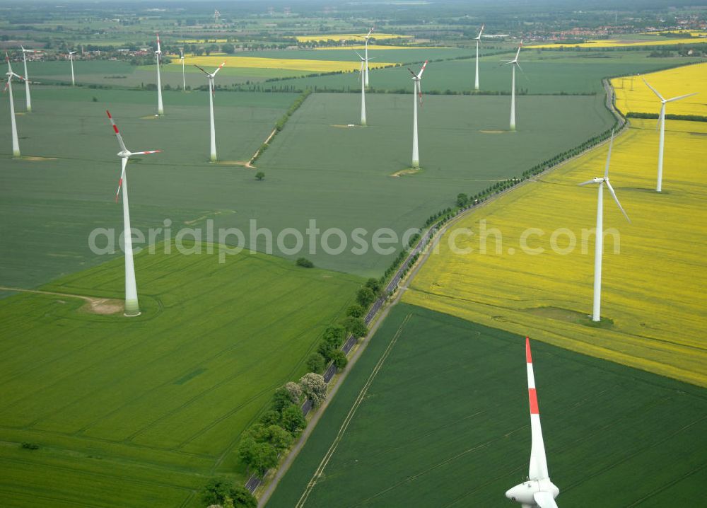 Aerial image Schwanebeck bei Nauen - Blick auf die Windenergieanlagen bei Schwanebeck. Look at the wind turbines at Schwanebeck.