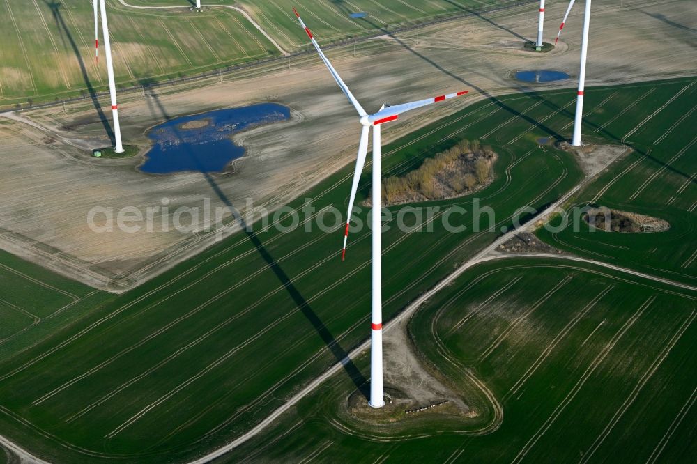 Aerial photograph Gollmitz - Wind turbine windmills on a field in Gollmitz in the state Brandenburg, Germany