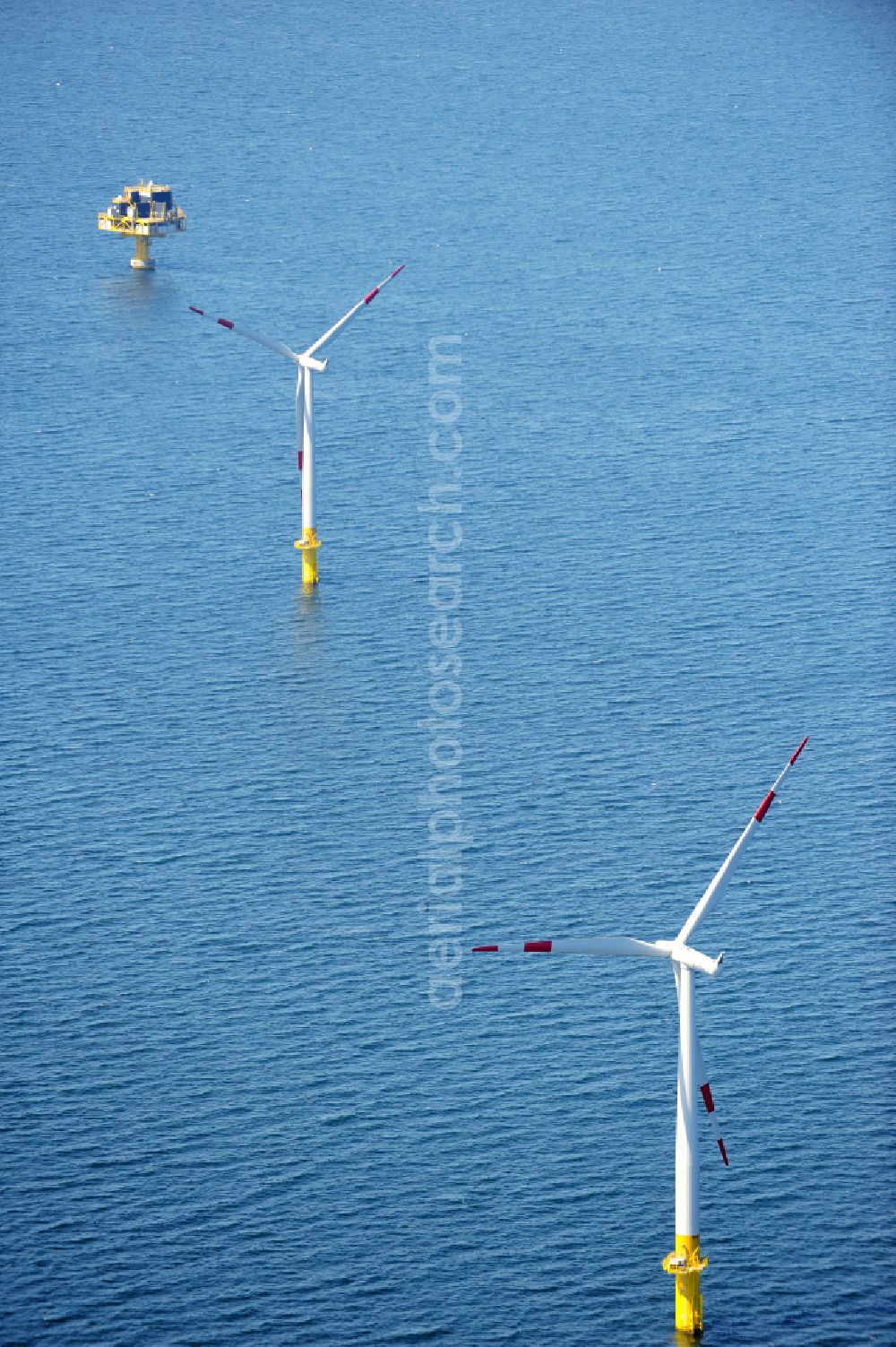 Aerial photograph Zingst - Wind turbines of the offshore wind farm EnBW Baltic 1 on the water surface of Baltic Sea in Zingst in the state Mecklenburg - Western Pomerania, Germany