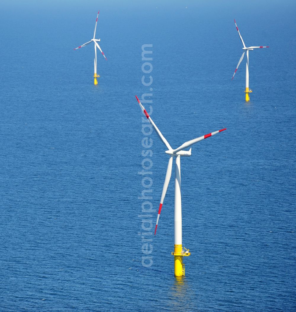 Aerial photograph Zingst - Wind turbines of the offshore wind farm EnBW Baltic 1 on the water surface of Baltic Sea in Zingst in the state Mecklenburg - Western Pomerania, Germany