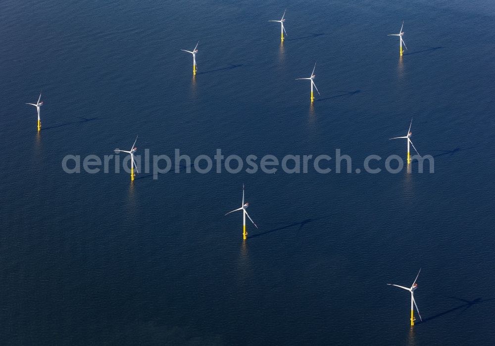 Aerial photograph Nordergründe - Wind turbines of the offshore wind farm on the water surface of North Sea in Nordergruende in the state Lower Saxony, Germany