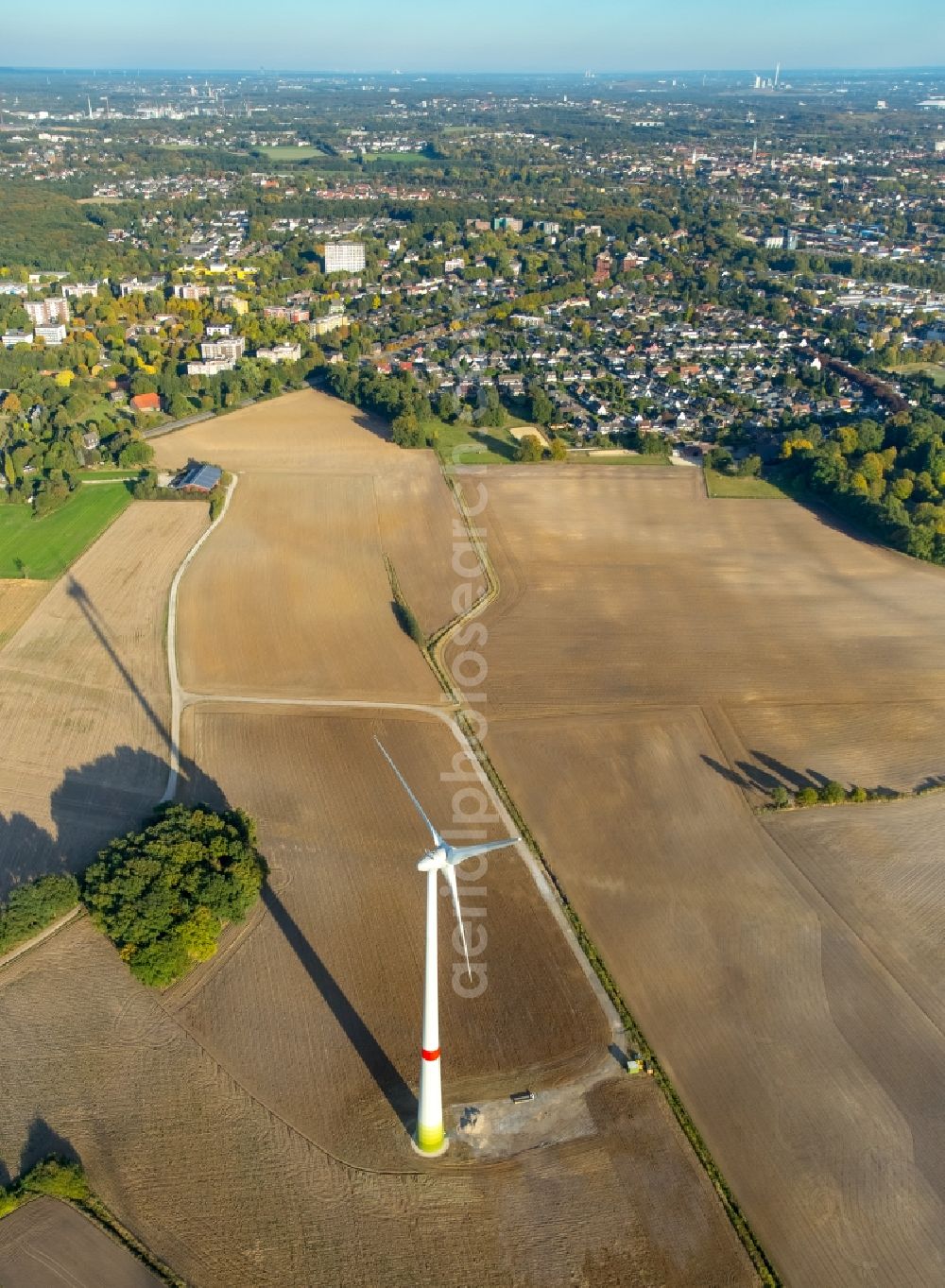 Gladbeck from the bird's eye view: Wind turbine windmills on a field in Gladbeck in the state North Rhine-Westphalia