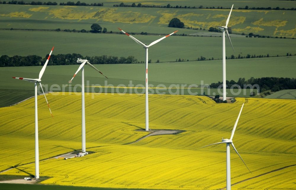 Aerial photograph Gräfentonna - Wind turbine windmills on a field in Graefentonna in the state Thuringia, Germany