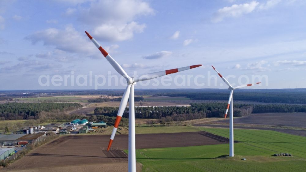 Südergellersen from above - Wind turbine windmills on a field in Suedergellersen in the state Lower Saxony