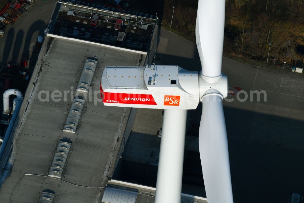 Aerial photograph Berlin - Wind turbine windmills on a field on Arkenberger Damm in the district Pankow in Berlin, Germany