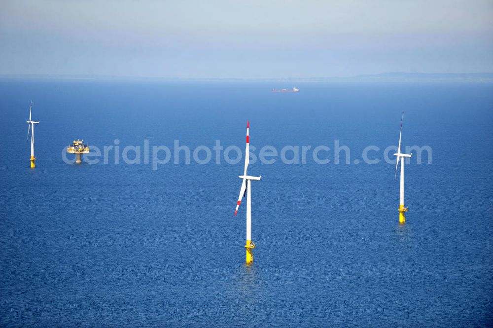 Aerial photograph Zingst - Windräder / Windradanlage / Windpark / Windkraftanlage EnBW Baltic 1 in der Ostsee in Mecklenburg-Vorpommern. Ein Projekt der EnBW Erneuerbare Energien GmbH und der Siemens Wind Power AJS. Wind turbines / offshore wind farm / Wind power station EnBW Baltic 1 in the Baltic See in Mecklenburg-Western Pomerania.