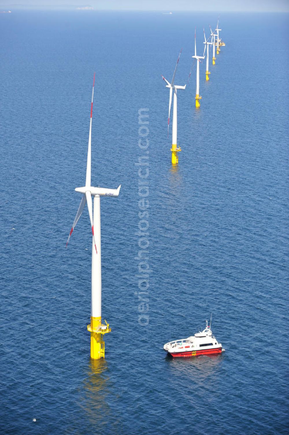 Aerial image Zingst - Windräder / Windradanlage / Windpark / Windkraftanlage EnBW Baltic 1 in der Ostsee in Mecklenburg-Vorpommern. Ein Projekt der EnBW Erneuerbare Energien GmbH und der Siemens Wind Power AJS. Wind turbines / offshore wind farm / Wind power station EnBW Baltic 1 in the Baltic See in Mecklenburg-Western Pomerania.