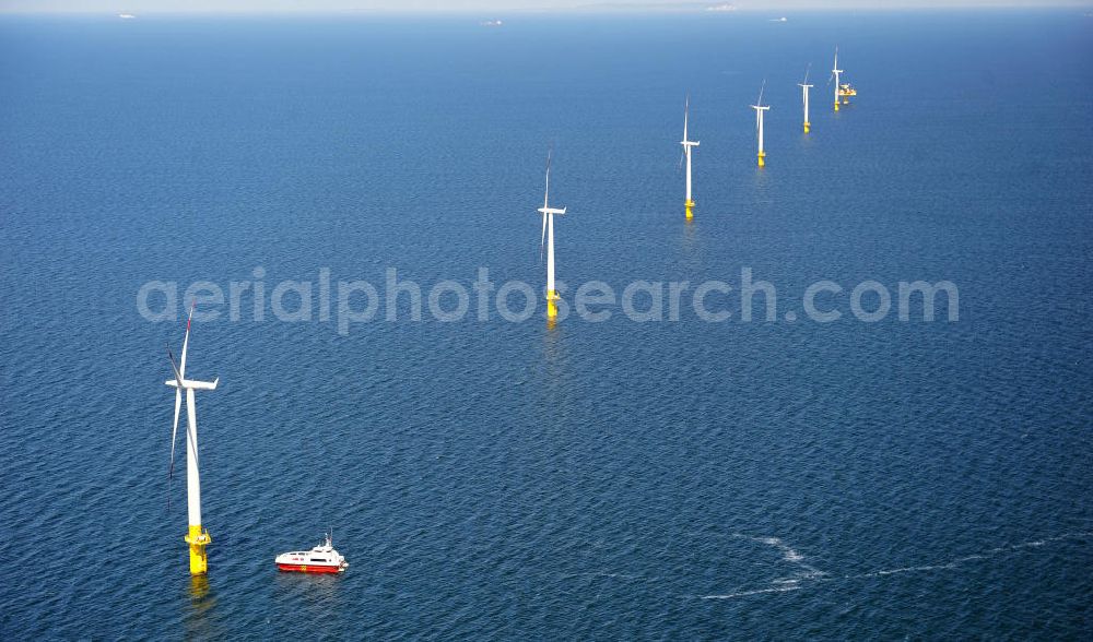 Aerial photograph Zingst - Windräder / Windradanlage / Windpark / Windkraftanlage EnBW Baltic 1 in der Ostsee in Mecklenburg-Vorpommern. Ein Projekt der EnBW Erneuerbare Energien GmbH und der Siemens Wind Power AJS. Wind turbines / offshore wind farm / Wind power station EnBW Baltic 1 in the Baltic See in Mecklenburg-Western Pomerania.