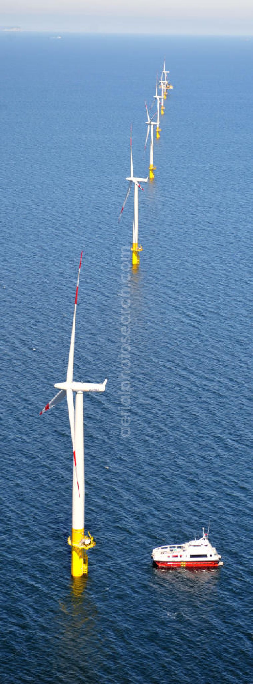 Zingst from the bird's eye view: Windräder / Windradanlage / Windpark / Windkraftanlage EnBW Baltic 1 in der Ostsee in Mecklenburg-Vorpommern. Ein Projekt der EnBW Erneuerbare Energien GmbH und der Siemens Wind Power AJS. Wind turbines / offshore wind farm / Wind power station EnBW Baltic 1 in the Baltic See in Mecklenburg-Western Pomerania.