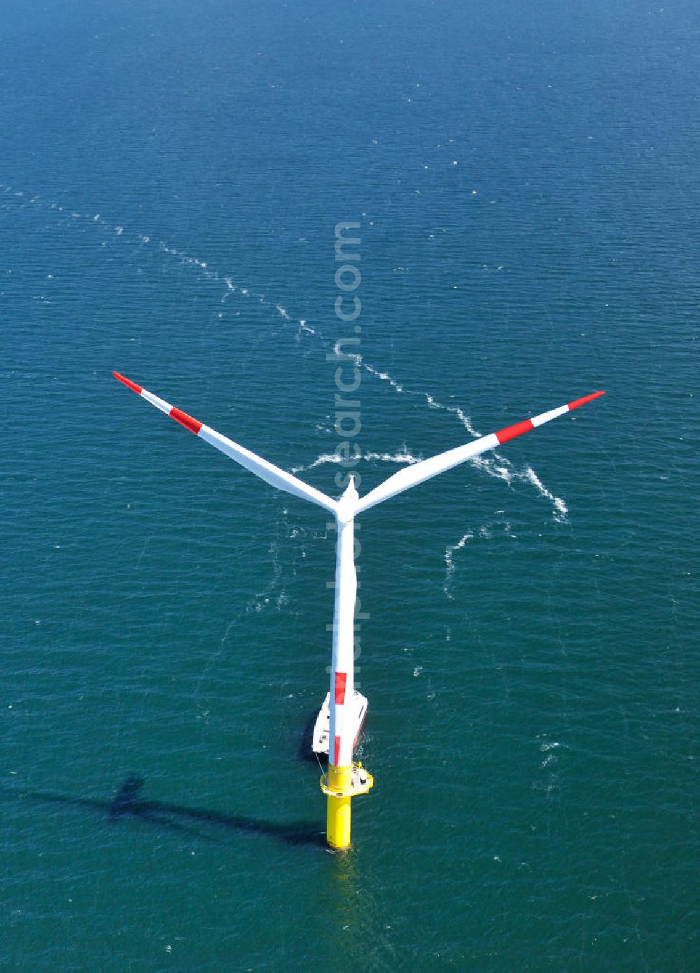 Zingst from the bird's eye view: Windräder / Windradanlage / Windpark / Windkraftanlage EnBW Baltic 1 in der Ostsee in Mecklenburg-Vorpommern. Ein Projekt der EnBW Erneuerbare Energien GmbH und der Siemens Wind Power AJS. Wind turbines / offshore wind farm / Wind power station EnBW Baltic 1 in the Baltic See in Mecklenburg-Western Pomerania.