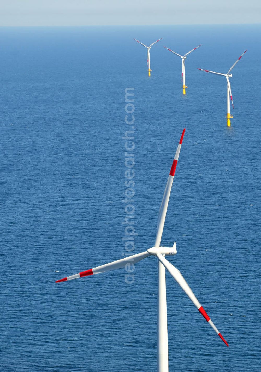 Zingst from the bird's eye view: Windräder / Windradanlage / Windpark / Windkraftanlage EnBW Baltic 1 in der Ostsee in Mecklenburg-Vorpommern. Ein Projekt der EnBW Erneuerbare Energien GmbH und der Siemens Wind Power AJS. Wind turbines / offshore wind farm / Wind power station EnBW Baltic 1 in the Baltic See in Mecklenburg-Western Pomerania.