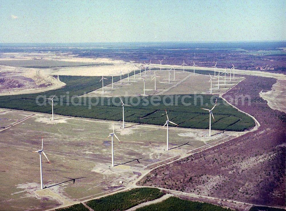 Aerial image Klettwitz / Brandenburg - Windkraftanlagen bei Klettwitz an der Autobahn Berlin - Dresden / gegenüber des Lausitzringes.