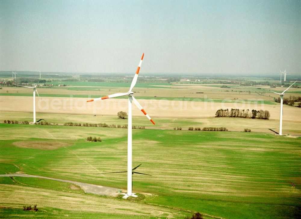 Aerial photograph Bornow/Brandenburg - Windkraftanlagen der Firma RE Power AG bei Bornow westl. von Beeskow/Brandenburg. Datum: 22.04.03